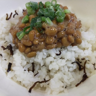 納豆☆塩昆布の混ぜご飯